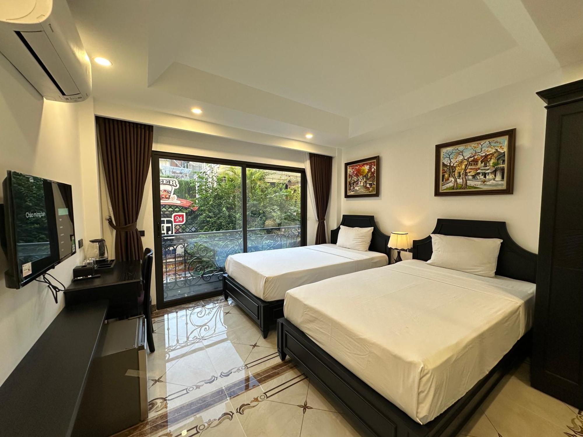 Bay Luxury Hotel & Spa - No 1 Ngo Huyen — Photos 1